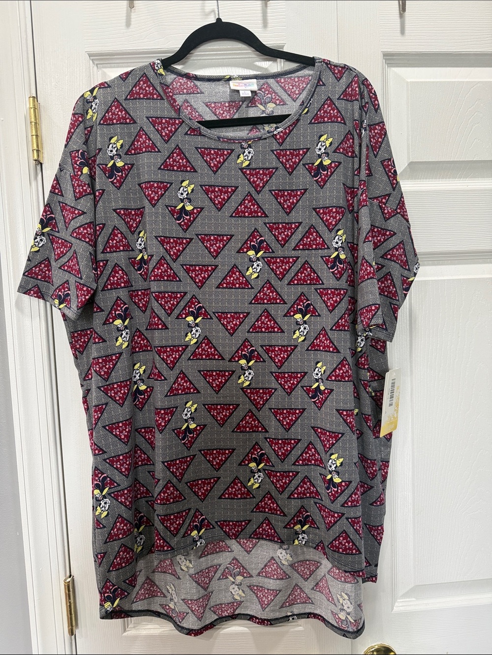 LuLaRoe Disney Irma Large Tee with Minnie and pink bows